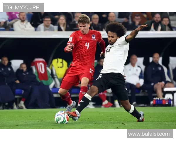 足球赛场上的智勇较量：技术、战术与心态的完美融合与碰撞